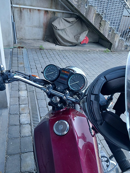 Kawasaki Z 650 2 of 5
