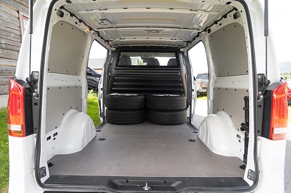 Mercedes-Benz Vito 119 21 of 23