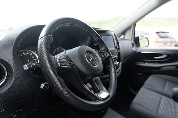 Mercedes-Benz Vito 119 14 of 23