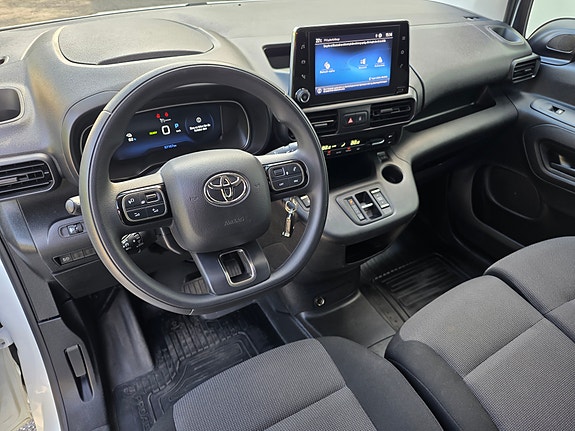 Toyota Proace City 28 of 30