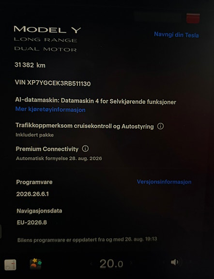 Tesla Model Y 24 of 25