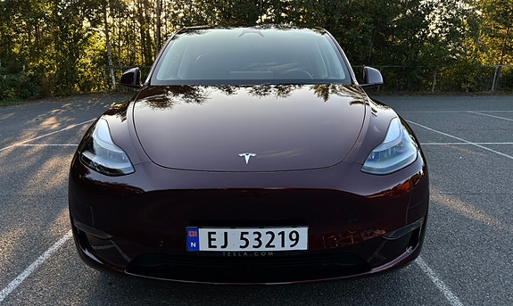 Tesla Model Y 2 of 25