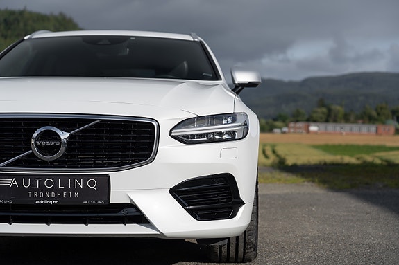 Volvo V90 10 of 29