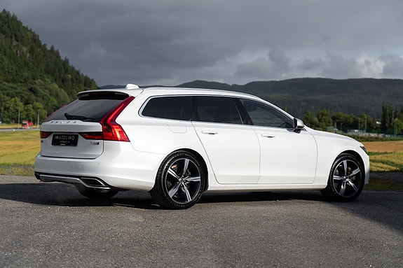 Volvo V90 3 of 29