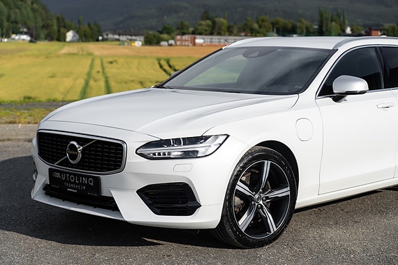 Volvo V90 8 of 29