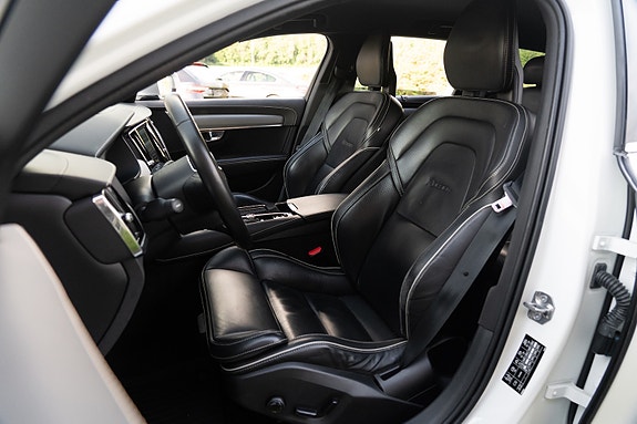Volvo V90 14 of 29