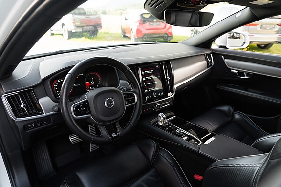 Volvo V90 12 of 29