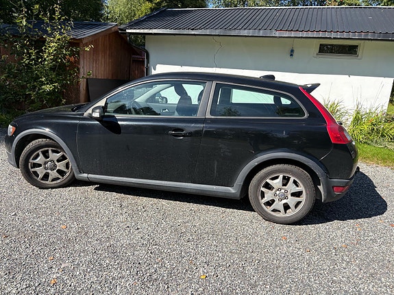 Volvo C30 3 of 4