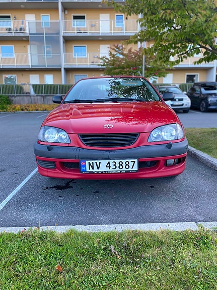Toyota Avensis 6 of 6