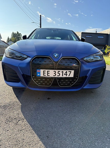 BMW i4 2 of 20