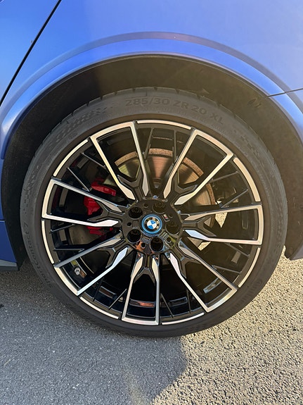 BMW i4 11 of 20