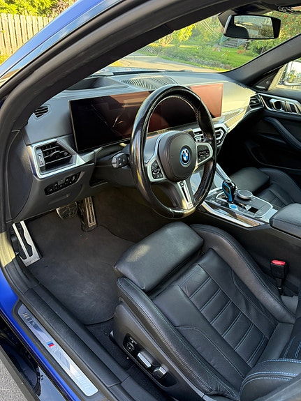 BMW i4 16 of 20