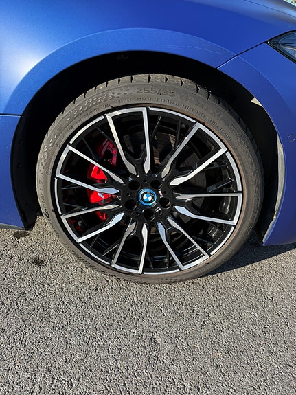 BMW i4 6 of 20
