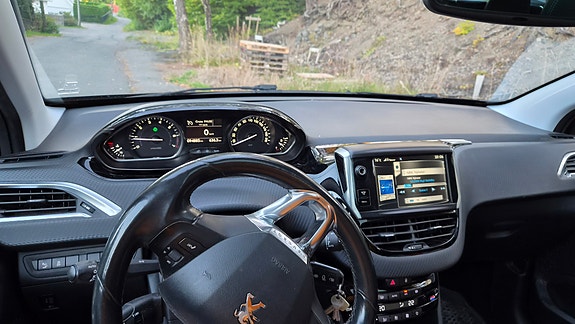 Peugeot 2008 4 of 11