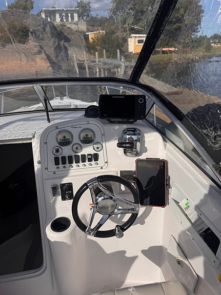 Pro Line 21 WA / Suzuki DF300 – 363 timer – CE-B – mye nytt og godt vedlikeholdt 21 of 22