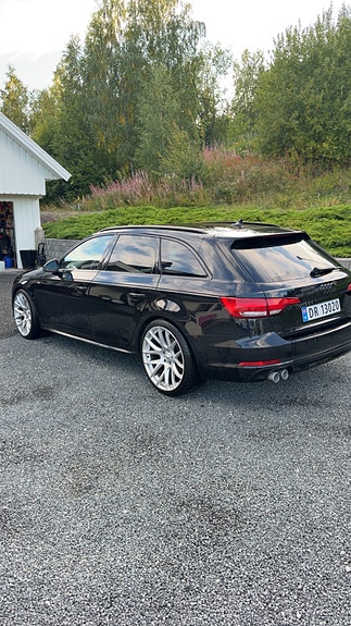 Audi A4 6 of 13