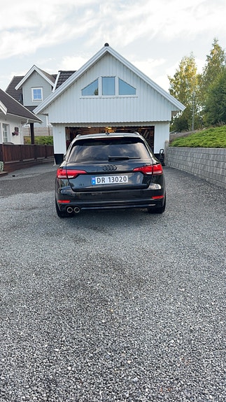 Audi A4 5 of 13