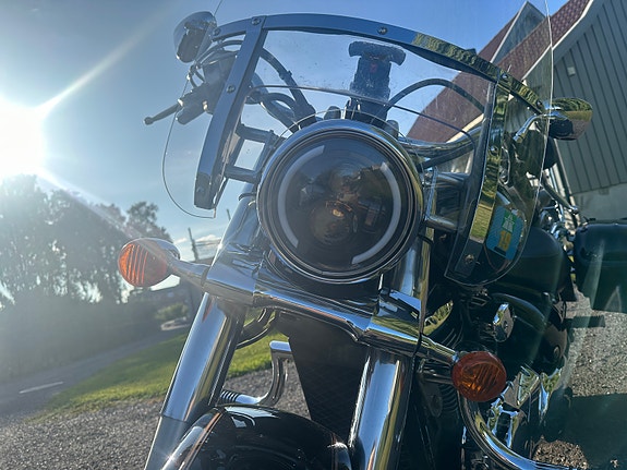 Suzuki VL 800 Intruder 5 of 11