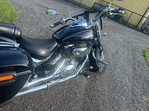 Suzuki VL 800 Intruder 7 of 11