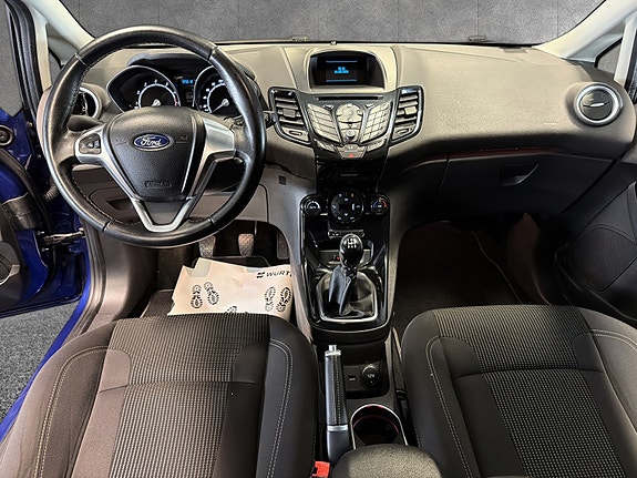 Ford Fiesta 16 of 29