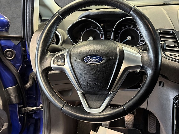 Ford Fiesta 22 of 29