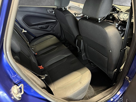 Ford Fiesta 25 of 29