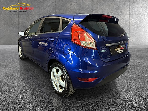 Ford Fiesta 10 of 29