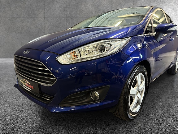 Ford Fiesta 2 of 29