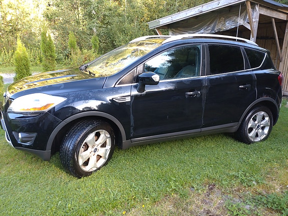 Ford Kuga 2 of 17
