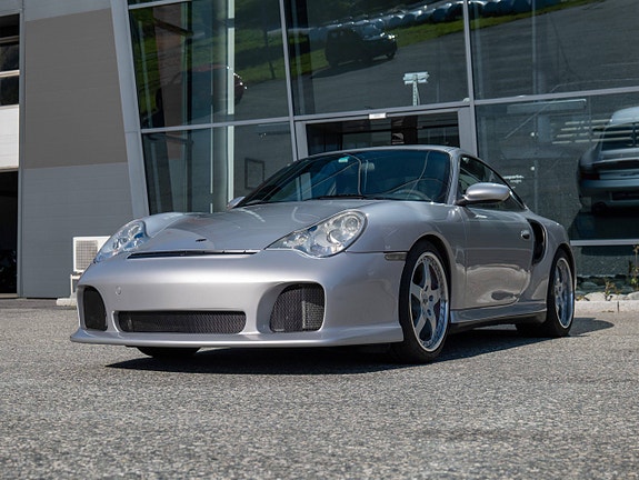 Porsche 911 Turbo 10 of 30
