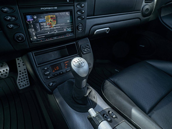 Porsche 911 Turbo 26 of 30
