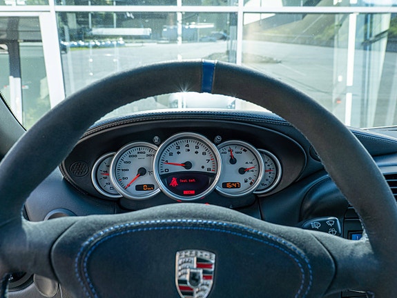 Porsche 911 Turbo 24 of 30