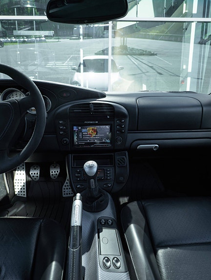 Porsche 911 Turbo 25 of 30