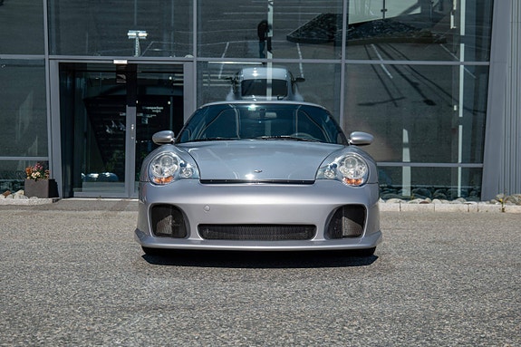 Porsche 911 Turbo 9 of 30