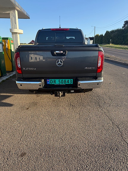 Mercedes-Benz X250 d 4 of 20