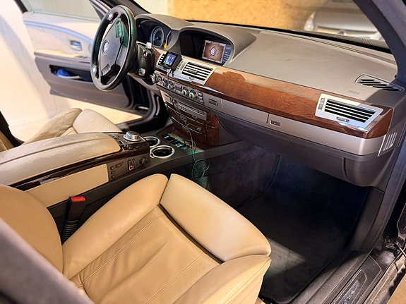 BMW 730d 16 of 18