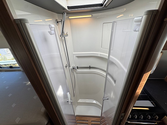 Hymer B680MC 21 of 28