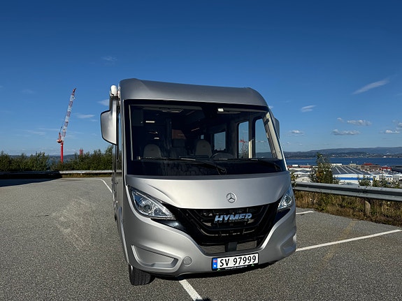 Hymer B680MC 2 of 28