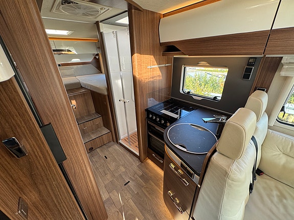 Hymer B680MC 16 of 28