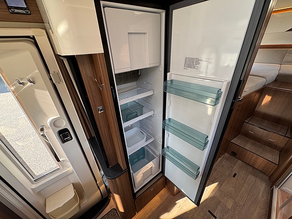 Hymer B680MC 18 of 28