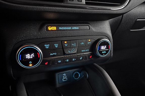 Ford Kuga 24 of 29