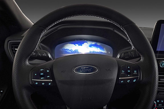 Ford Kuga 10 of 29