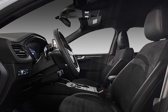 Ford Kuga 17 of 29