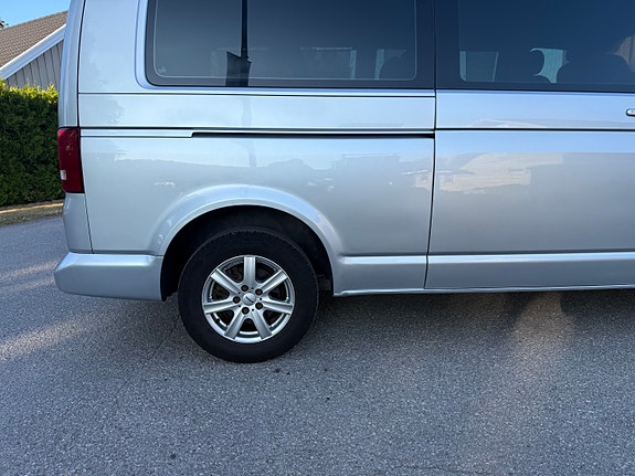 Volkswagen Caravelle 15 of 29