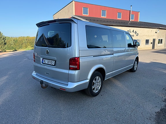 Volkswagen Caravelle 5 of 29