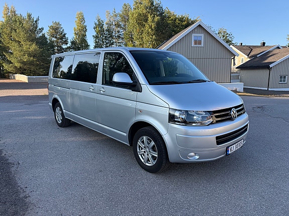 Volkswagen Caravelle 3 of 29