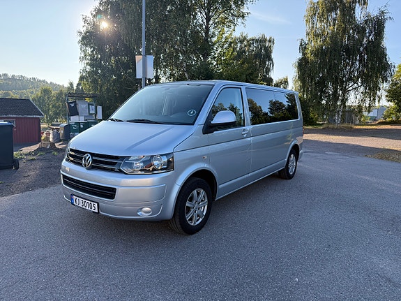 Volkswagen Caravelle 2 of 29