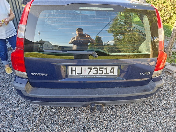 Volvo V70 12 of 16