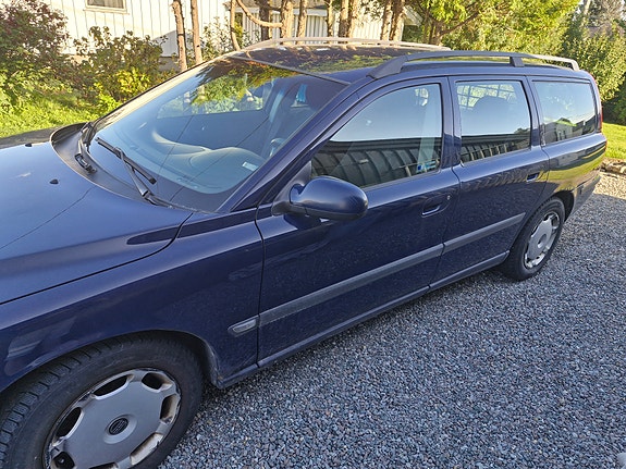 Volvo V70 14 of 16