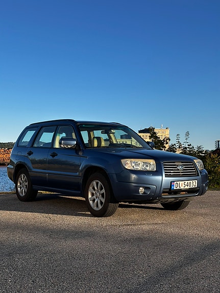 Subaru Forester 3 of 15